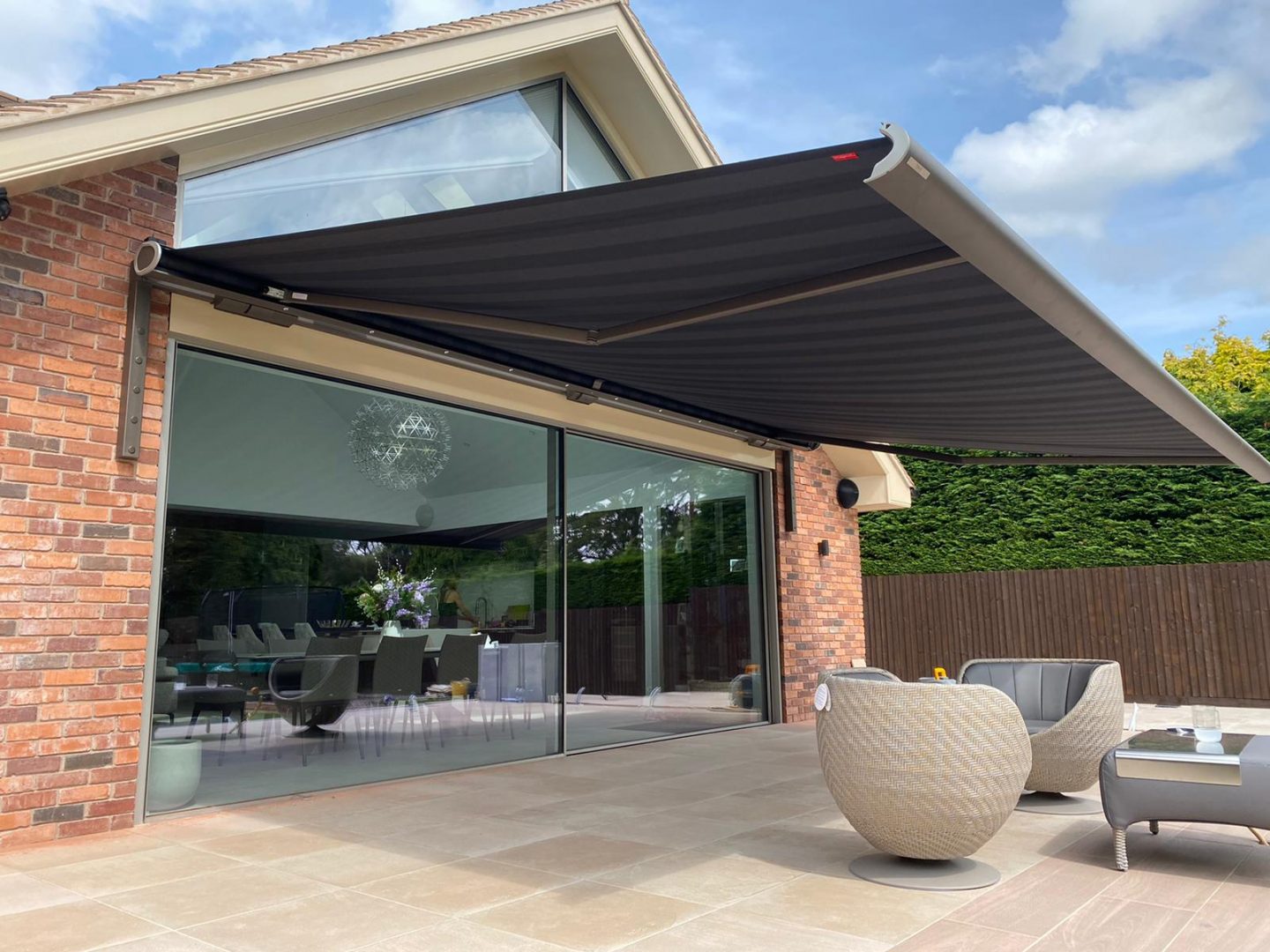 MF2600 Haus Awning | Outdoor Blind Awnings England & Wales